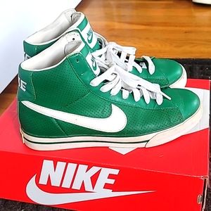 Nike Hightop sneaker